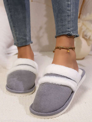 Contrast Faux Fur Round Toe Slippers