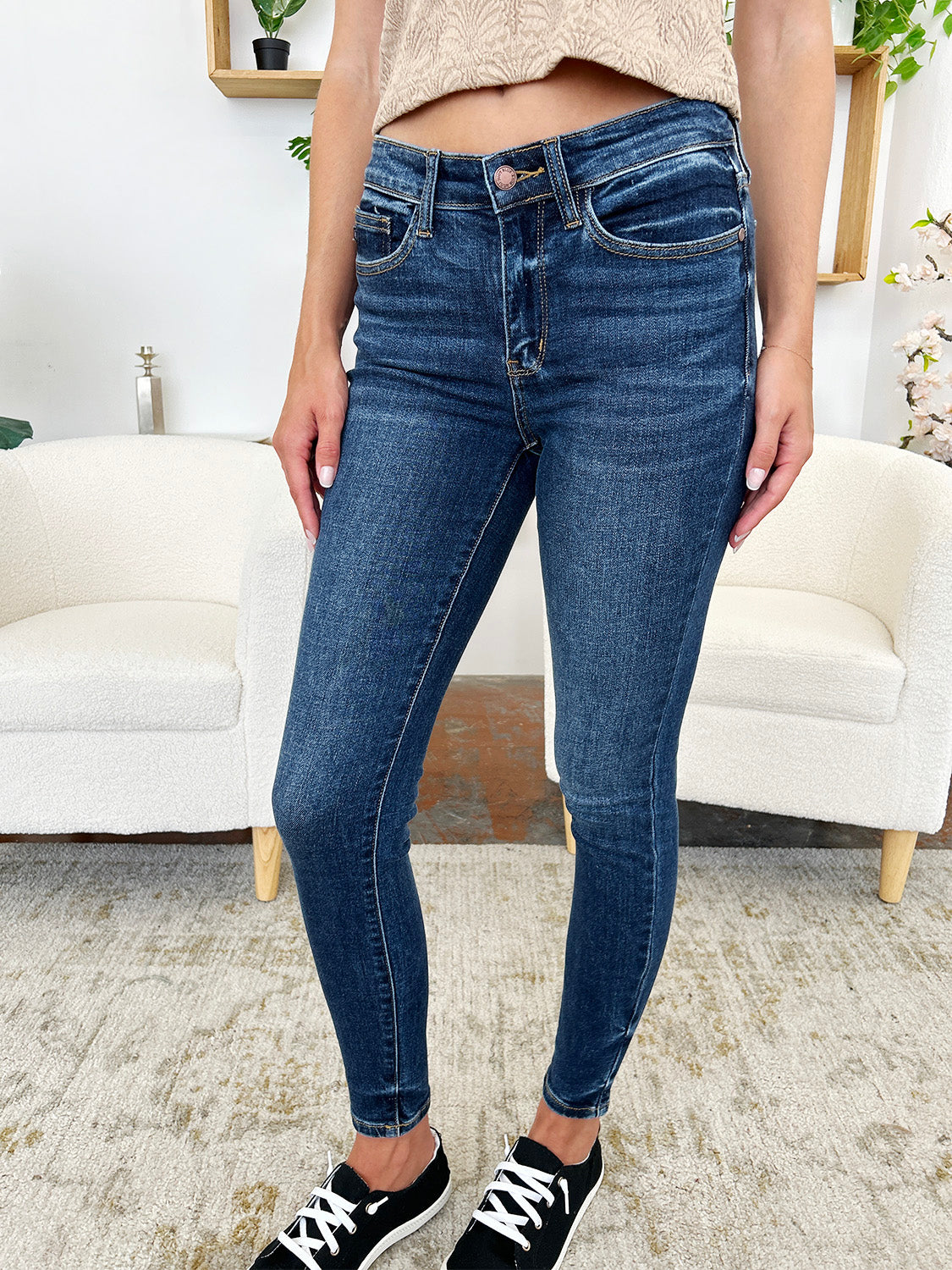 Judy Blue Full Size Classic Handsand Skinny Jeans - All Mine Now Clothing