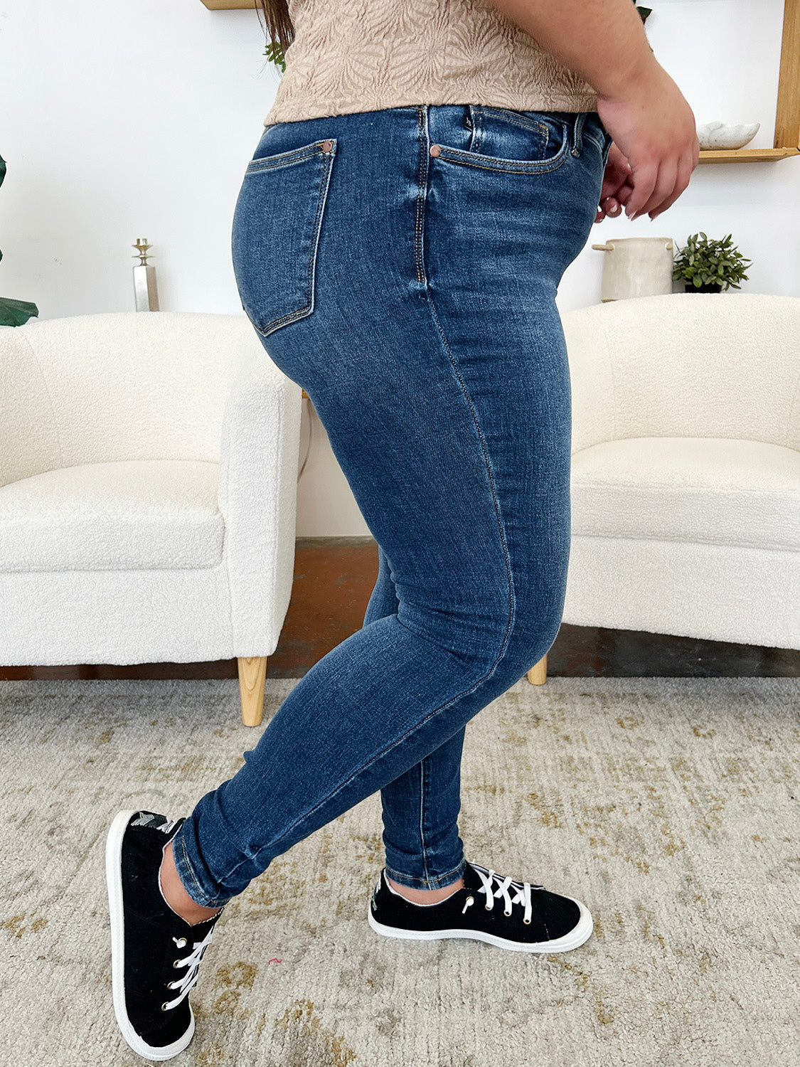 Judy Blue Full Size Classic Handsand Skinny Jeans - All Mine Now Clothing