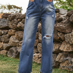 Stylish Distressed Jeans with Pockets