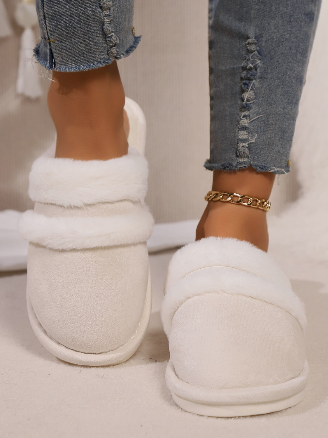 Contrast Faux Fur Round Toe Slippers - All Mine Now Clothing