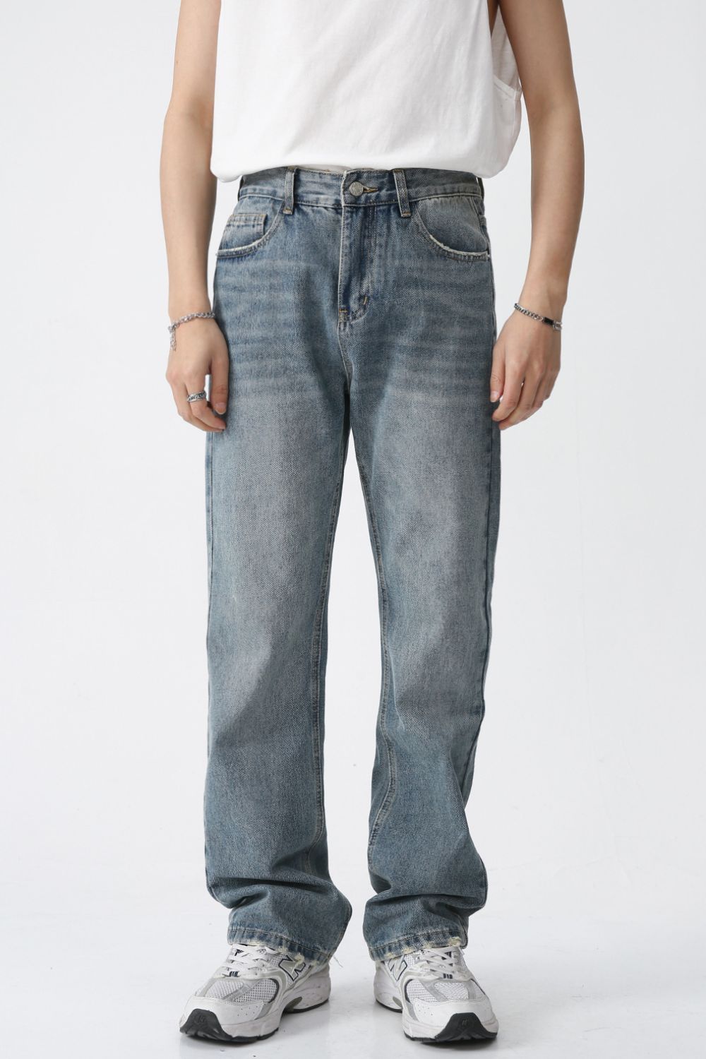 Playful Mid Rise Men's Jeans with Pockets