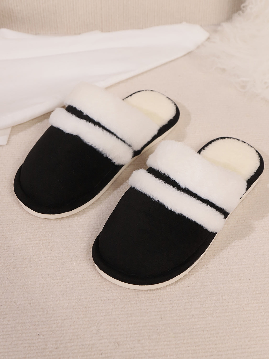 Contrast Faux Fur Round Toe Slippers - All Mine Now Clothing