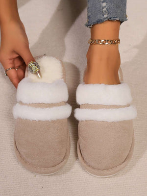 Contrast Faux Fur Round Toe Slippers